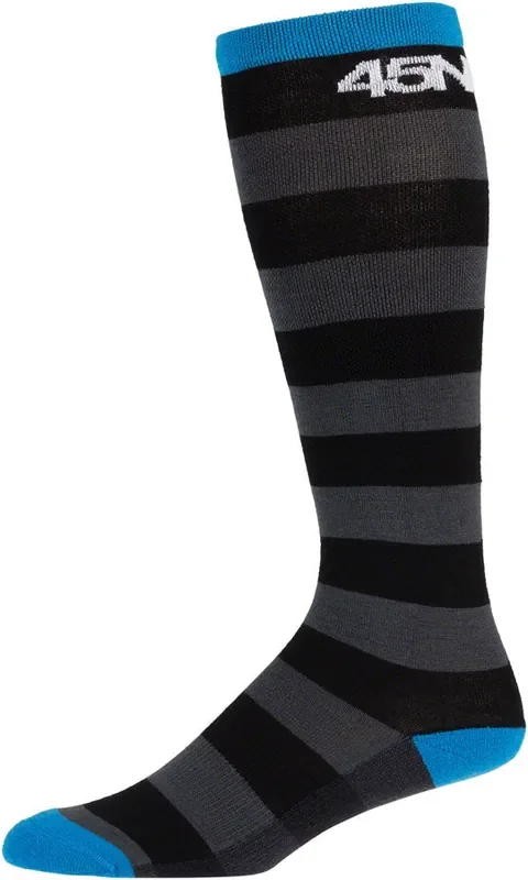 45NRTH Midweight Stripe Knee Wool Sock – Black Large