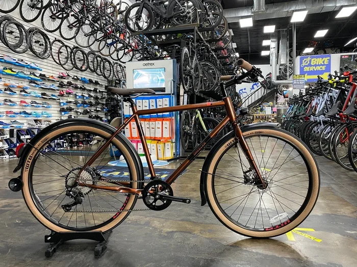 Breezer Bikes Doppler Cafe+ Shimano Deore 10-Speed