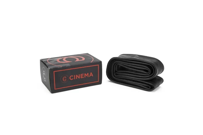 Cinema Schrader Valve Tube: 20×2.1″-2.45″