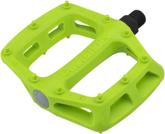 DMR V6 Pedals – Platform Plastic 9/16″ Green