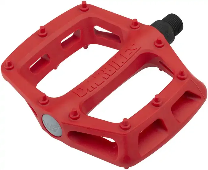 DMR V6 Pedals – Platform Plastic 9/16″ Red