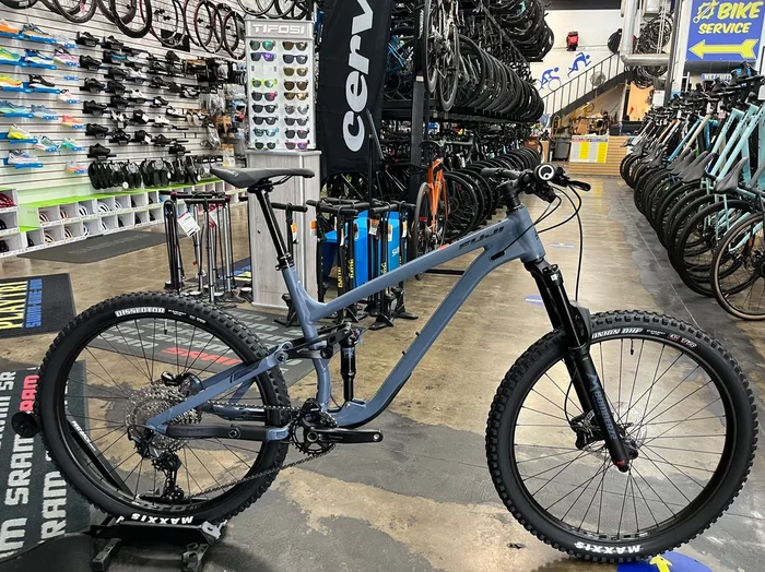 Fuji Auric 27.5 1.3 Deore 12 Speed – Matte Slate