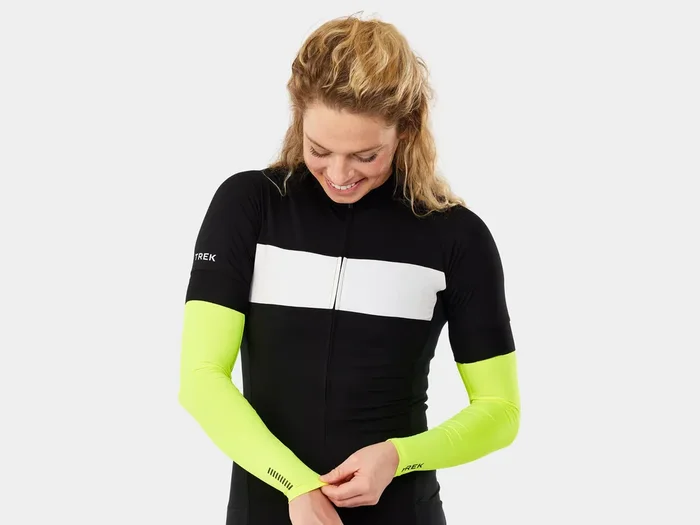Warmer Trek UV Sunstop Arm Cover Medium Radioactive Yellow